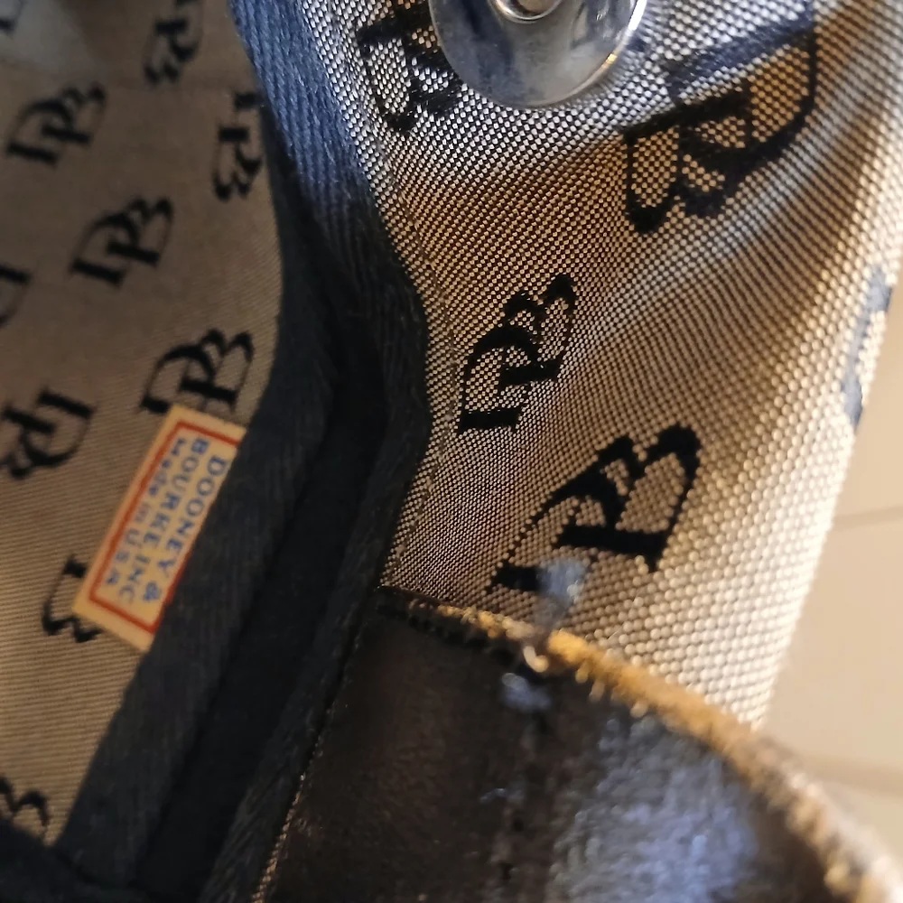Dooney & Bourke Vintage Signature  Tan Canvas Brown Leather Tote Handbag